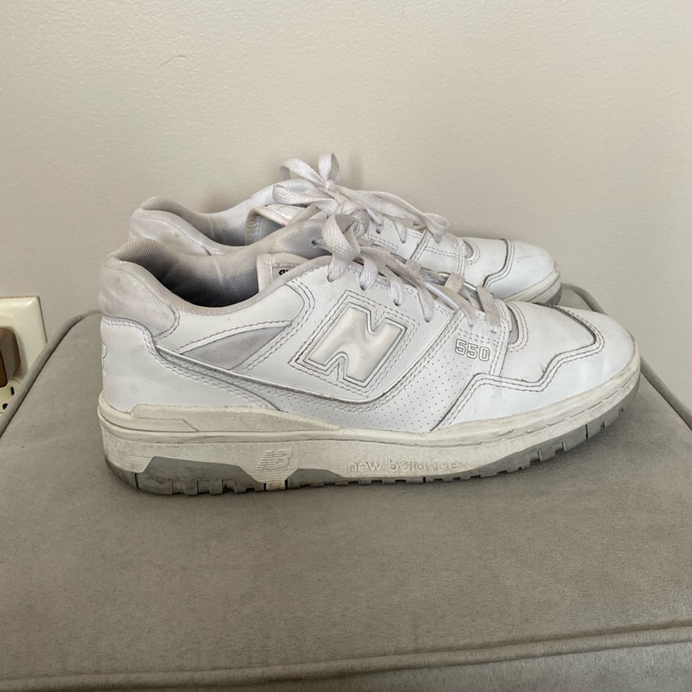 White New Balance 550’s